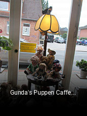 Gunda's Puppen Caffee tisch reservieren