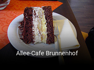 Allee-Cafe Brunnenhof tisch buchen
