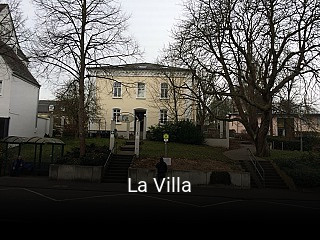 La Villa online reservieren