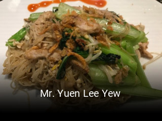 Mr. Yuen Lee Yew tisch buchen